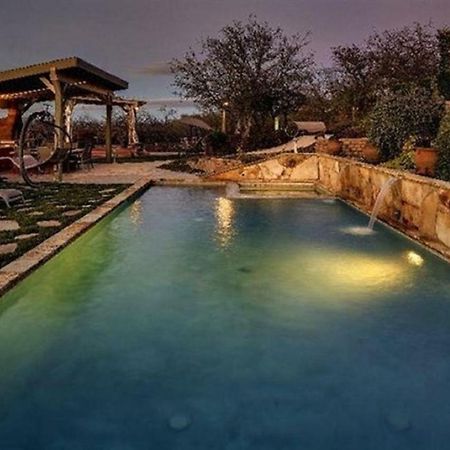 パソロブレス High Ridge Manor Bed & Breakfast エクステリア 写真